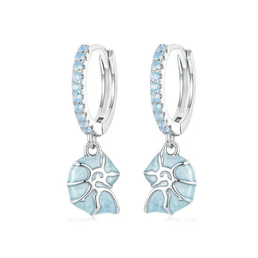 Boucles d'oreilles pendantes hypoallergéniques en forme de coquillage de conque bleue
