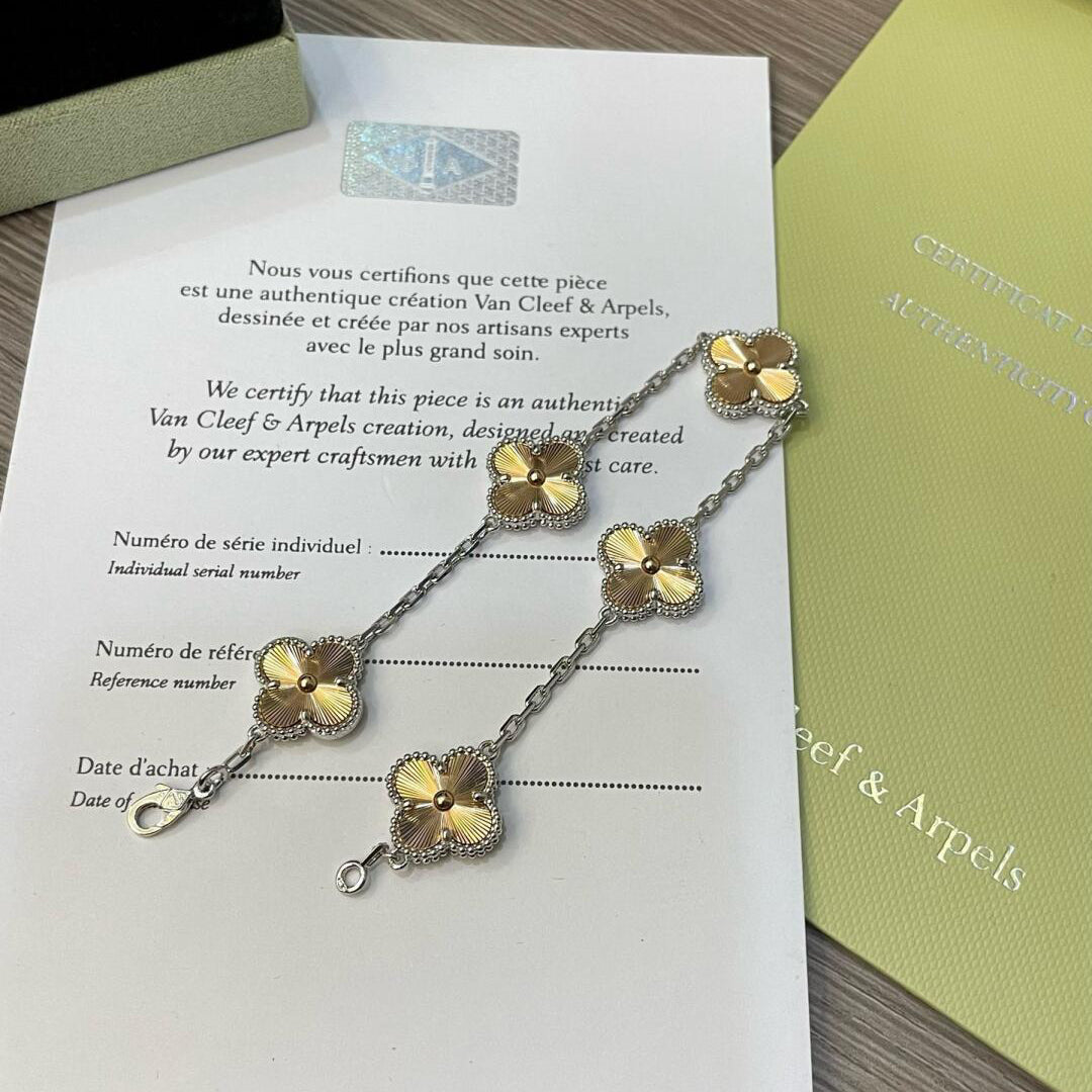 [Lumi Jewels]CLOVER  5 MOTIFS  CHRISTMAS LIMITED EDITION BRACELET