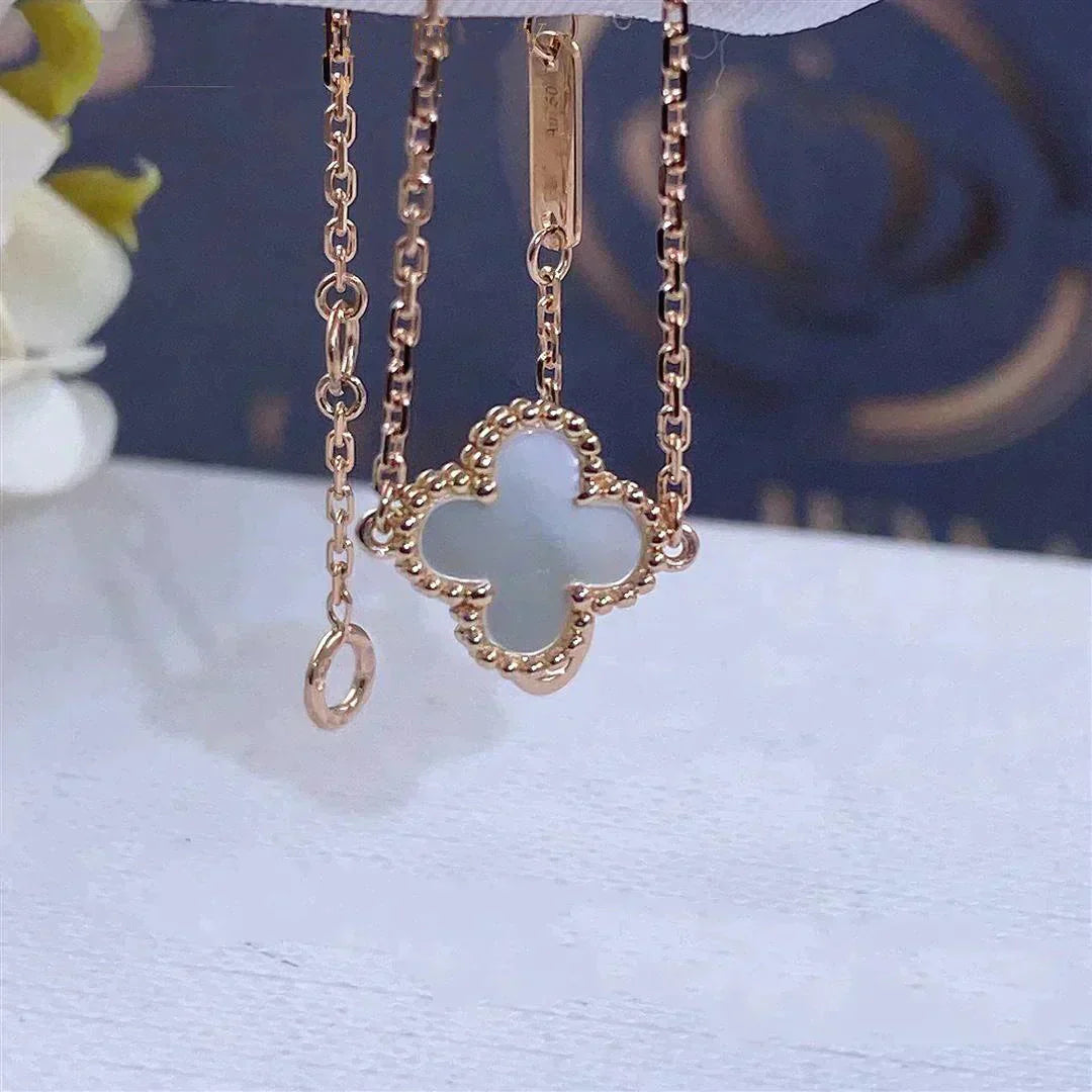 [Lumi Jewels]CLOVER WHITE MOP SINGLE FLOWER BRACELET