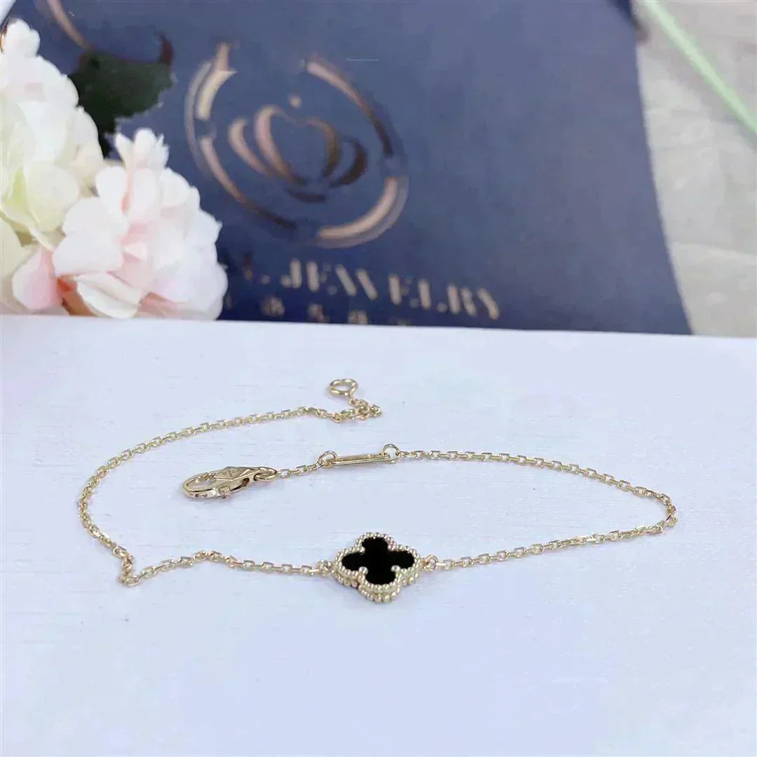 [Lumi Jewels]CLOVER ONYX SINGLE FLOWER BRACELET