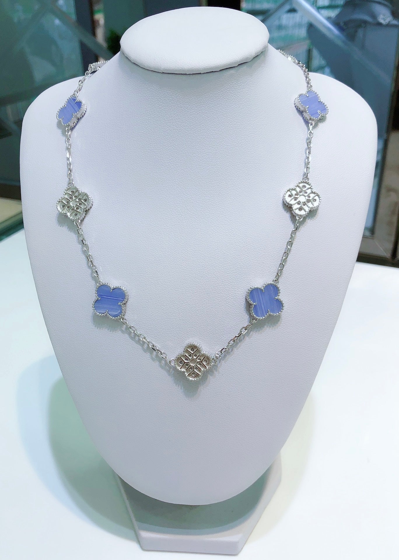 [Lumi Jewels]COLLIER TRÈFLE 10 MOTIFS CHALCEDOINE DIAMANTS ARGENT