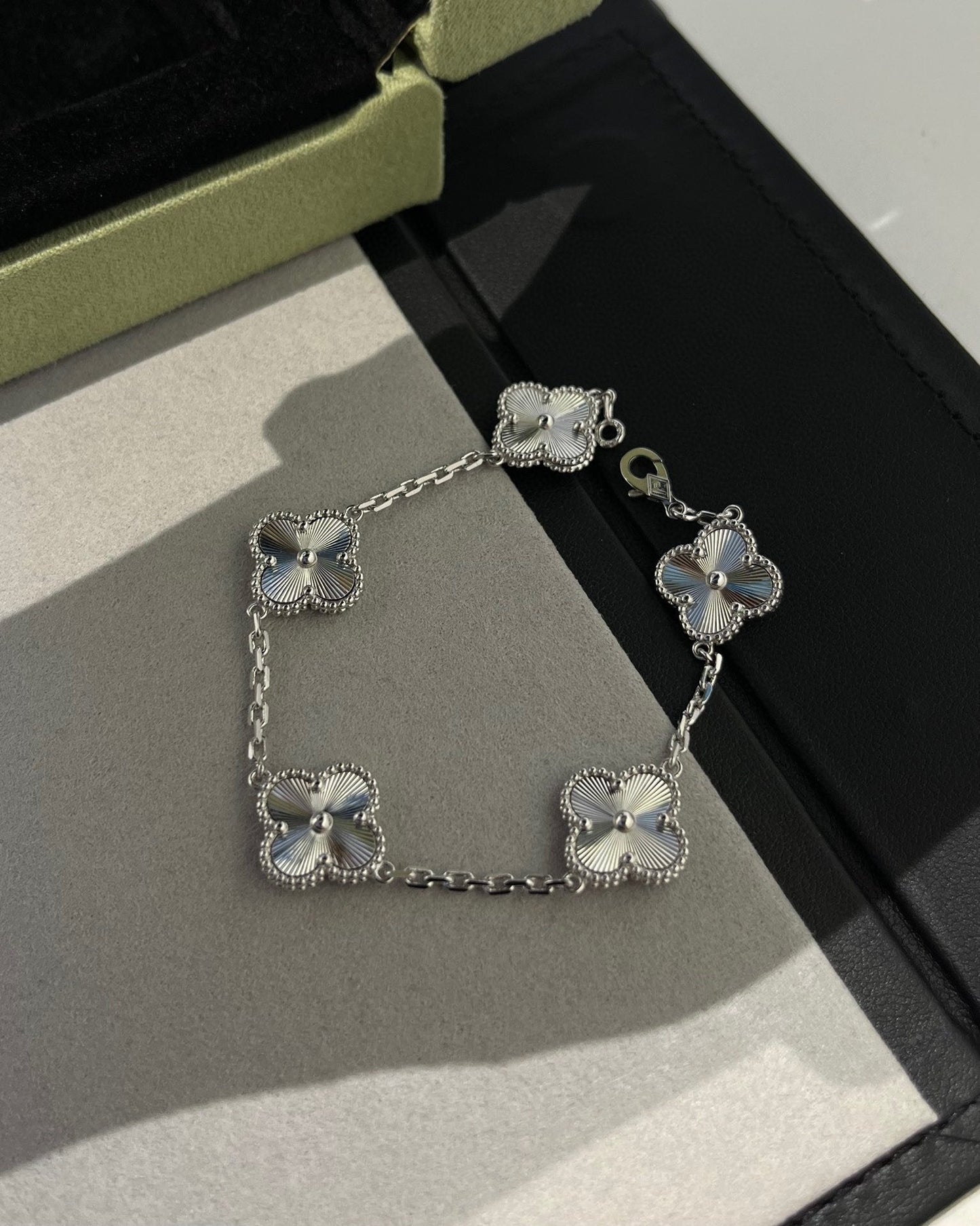 [Lumi Jewels]CLOVER SILVER 5 MOTIFS BRACELET